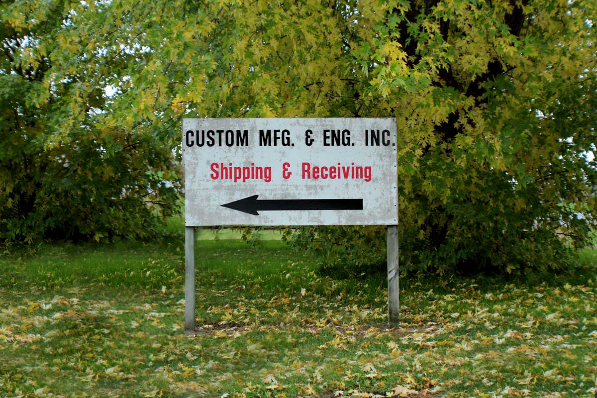 image of shipping receiving sign